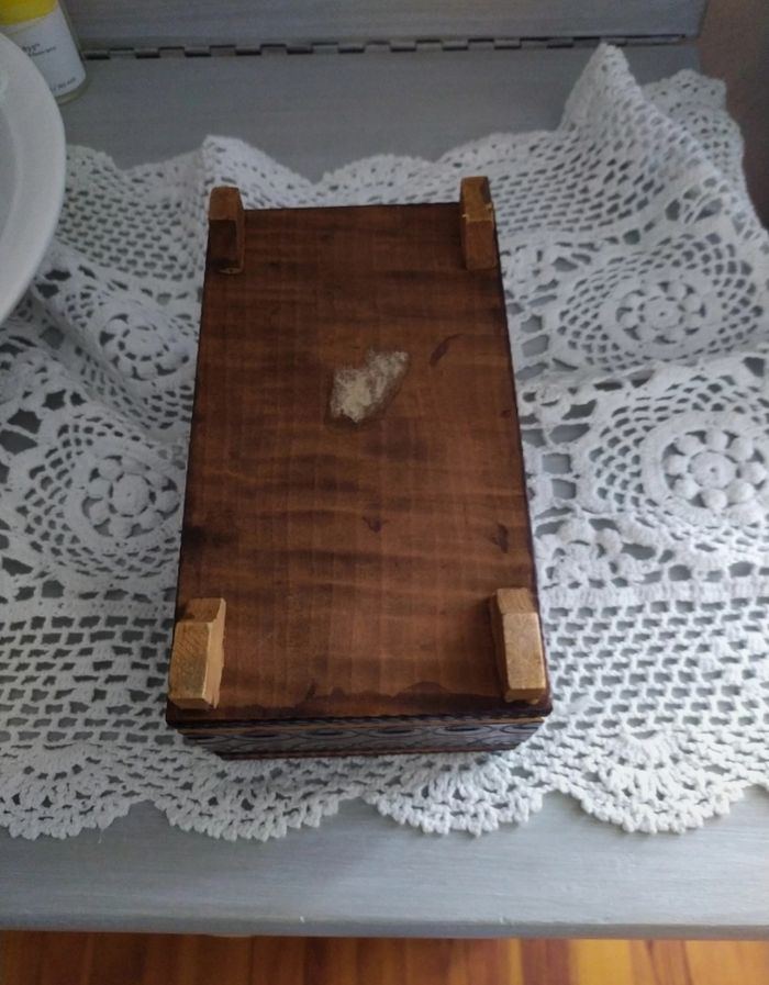 Coffre en bois artisanal - photo numéro 4