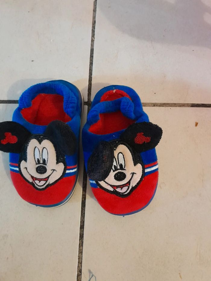 Pantoufles Mickey