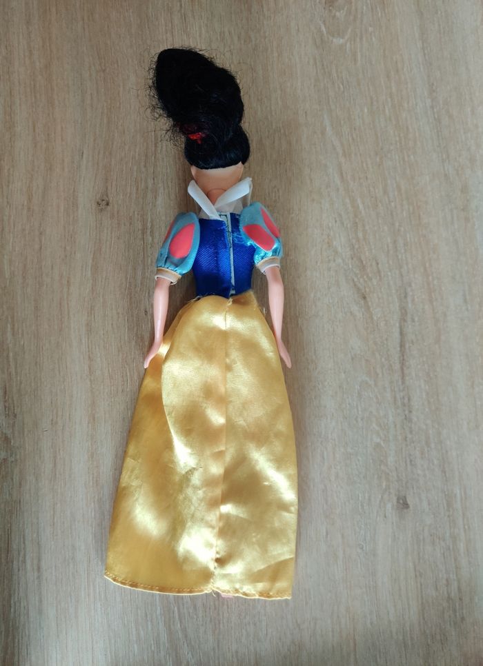 3 poupées Disney princesses - photo numéro 4