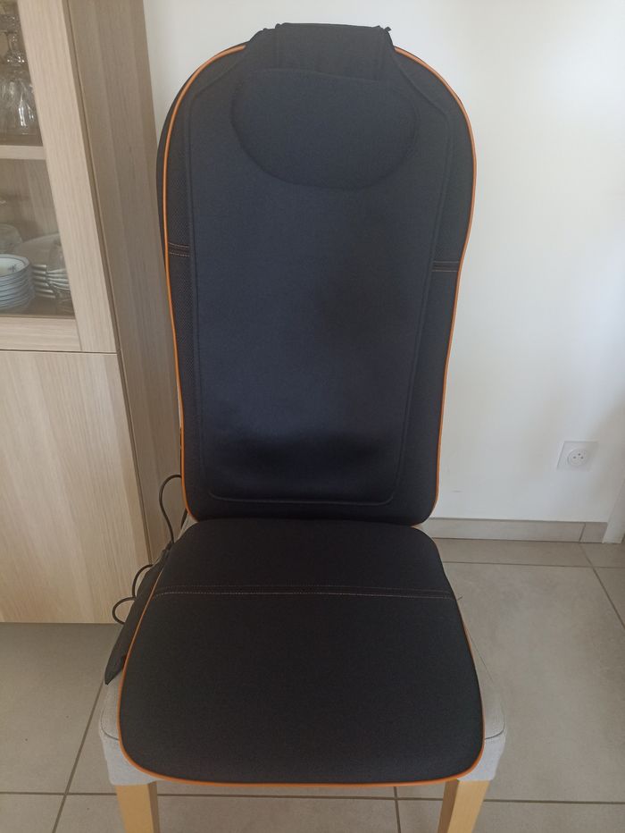 Fauteuil de massage shiatsu électrique avec chaleur apaisante - photo numéro 4