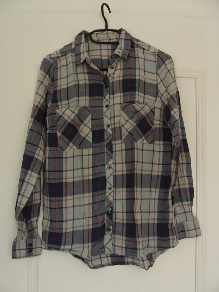 Chemise à carreaux