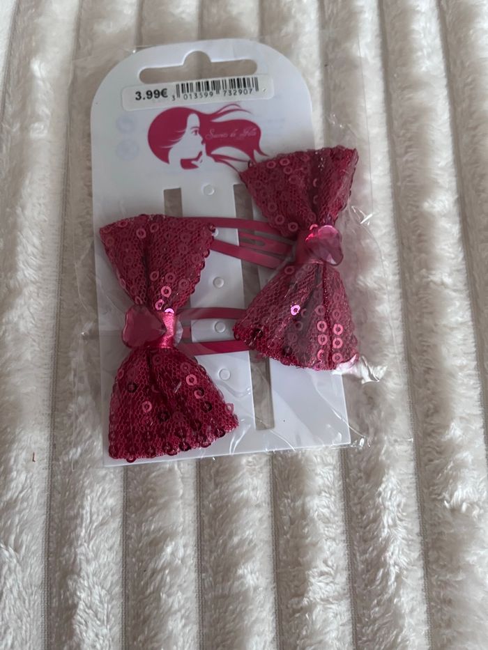 Pinces cheveux 🎀 neufs - photo numéro 4