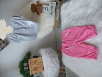 Jolie ensemble Tao tape a l'œil pull manche courte gris etoile argenté pantalon rose reglable a la t