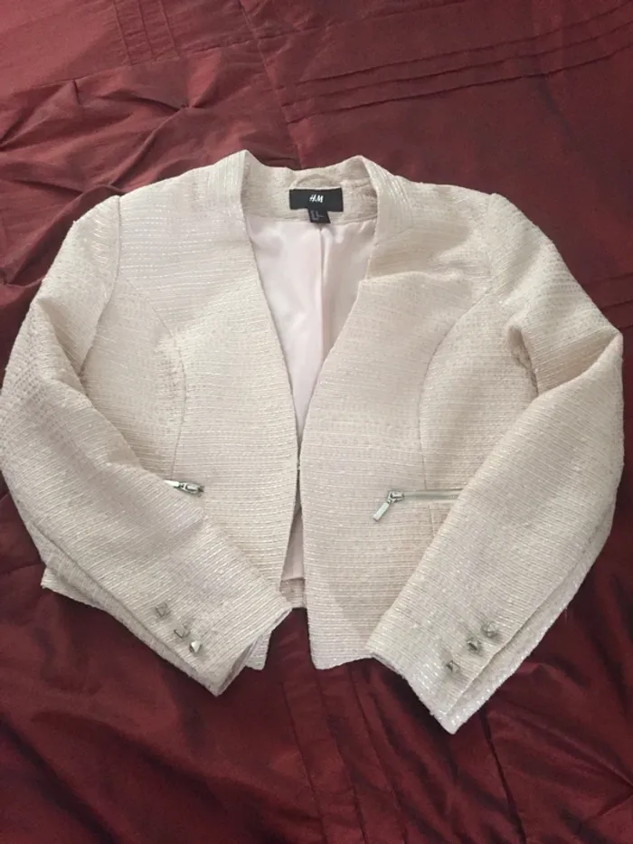 Vestes H&M rose taille 42 et une en taille 44