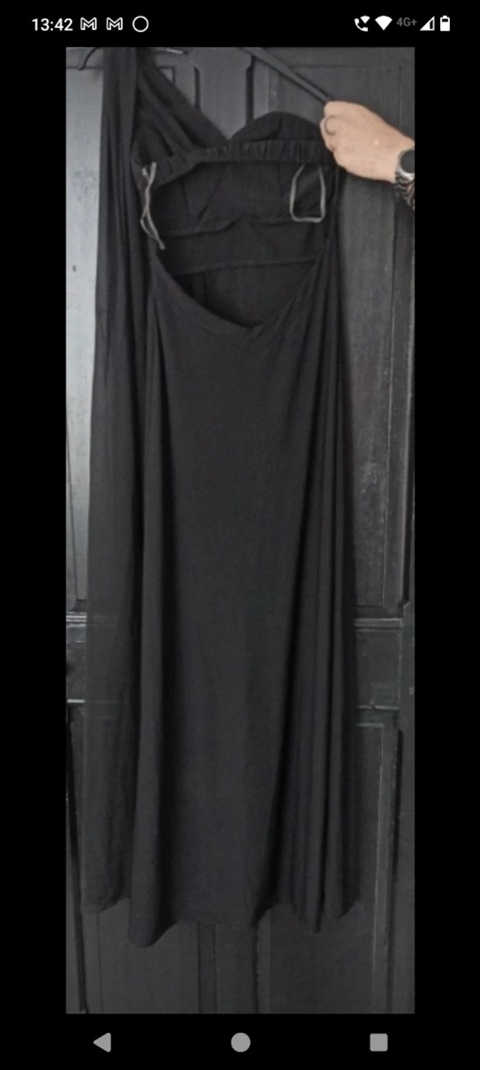 Longue robe de soirée - photo numéro 3