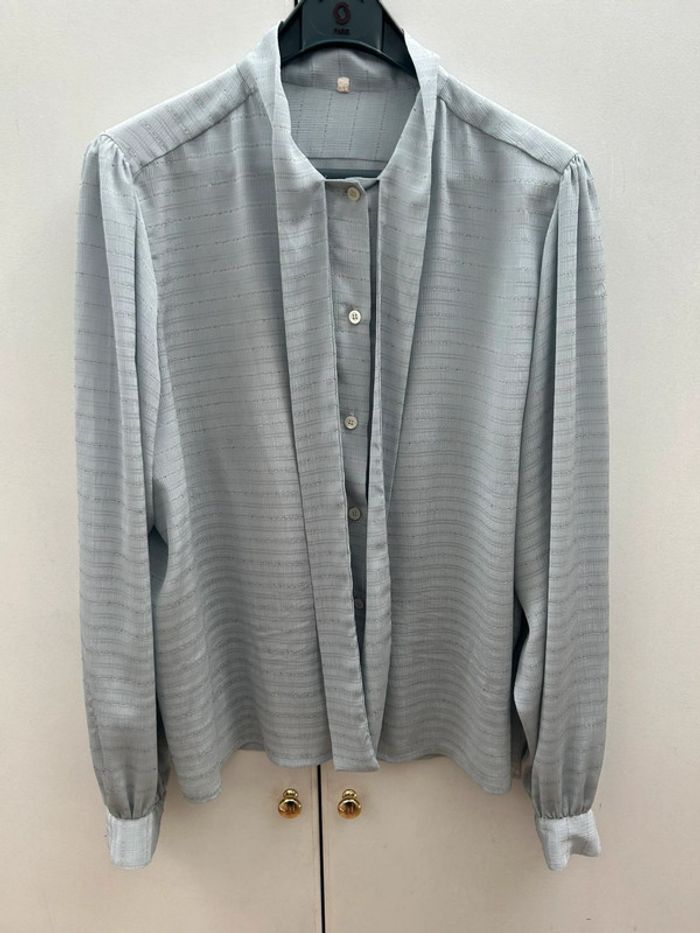 Chemisier manches longues vintage bleu clair avec noeud - taille 3 40/42 made in France