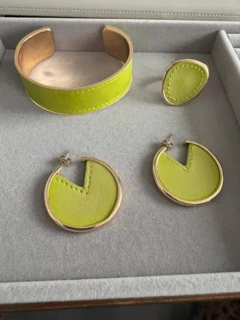 Parure de bijoux