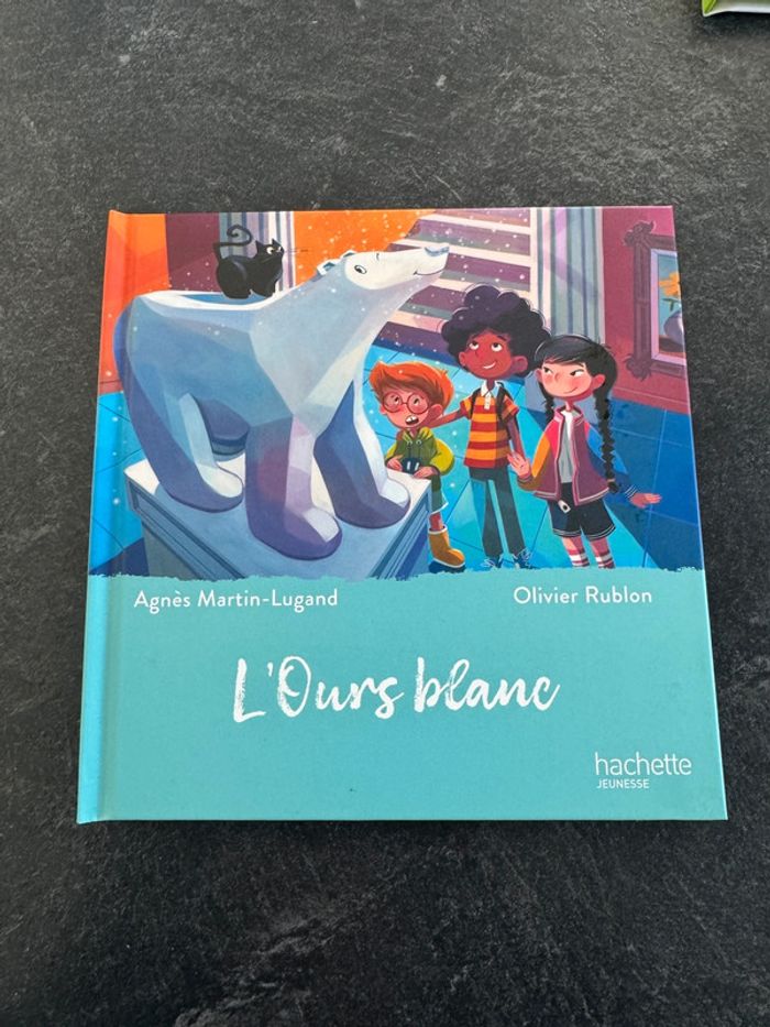 Livre mc do « l’ours blanc »
