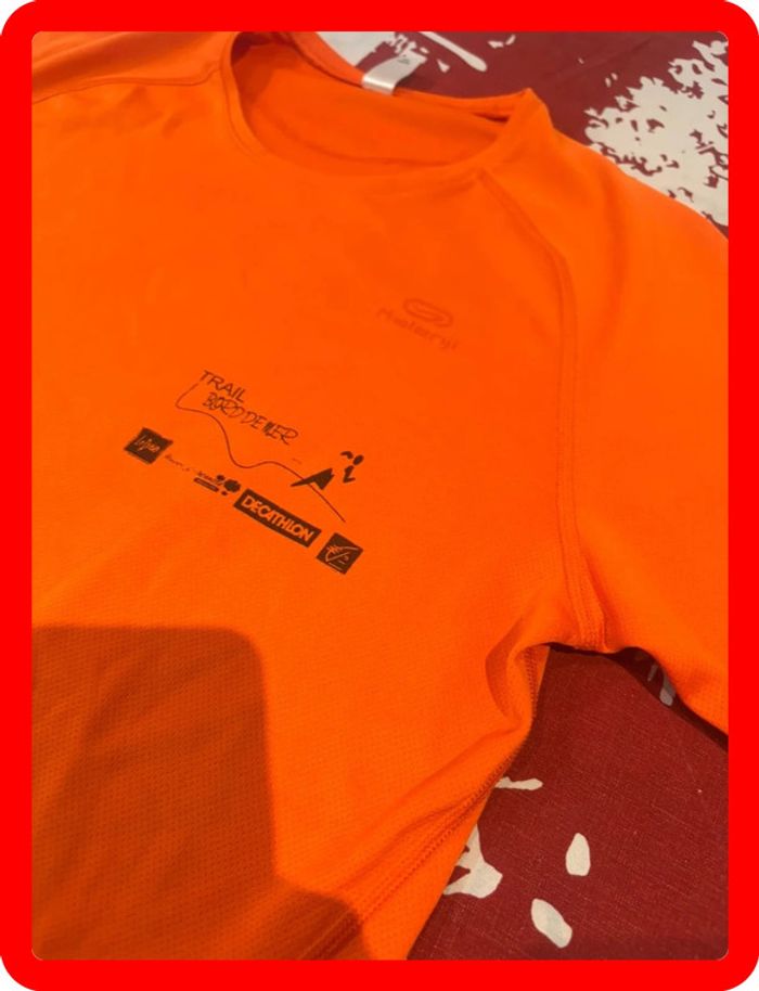 T-shirt basique taché S - photo numéro 3