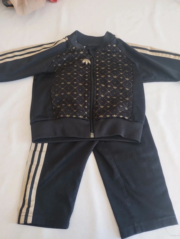 Ensemble jogging adidas