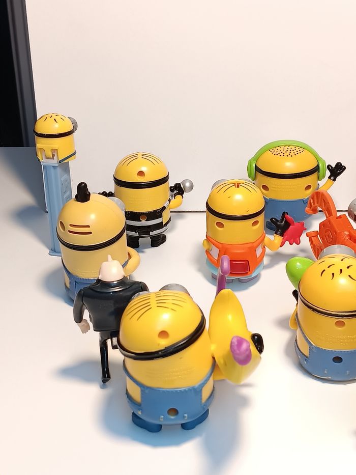 Gros lot 16 grande figurines vintage Moi moche et méchant , les minions 
Taille 11cm pour la plus grande - photo numéro 9