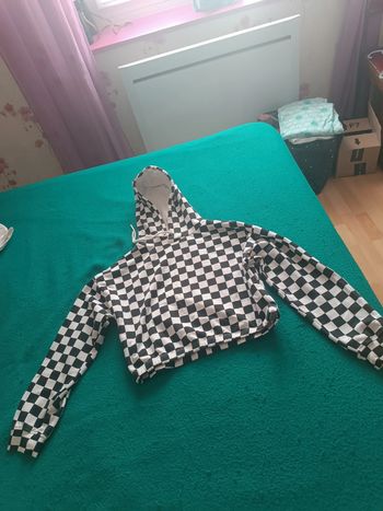 Sweat à capuche taille L