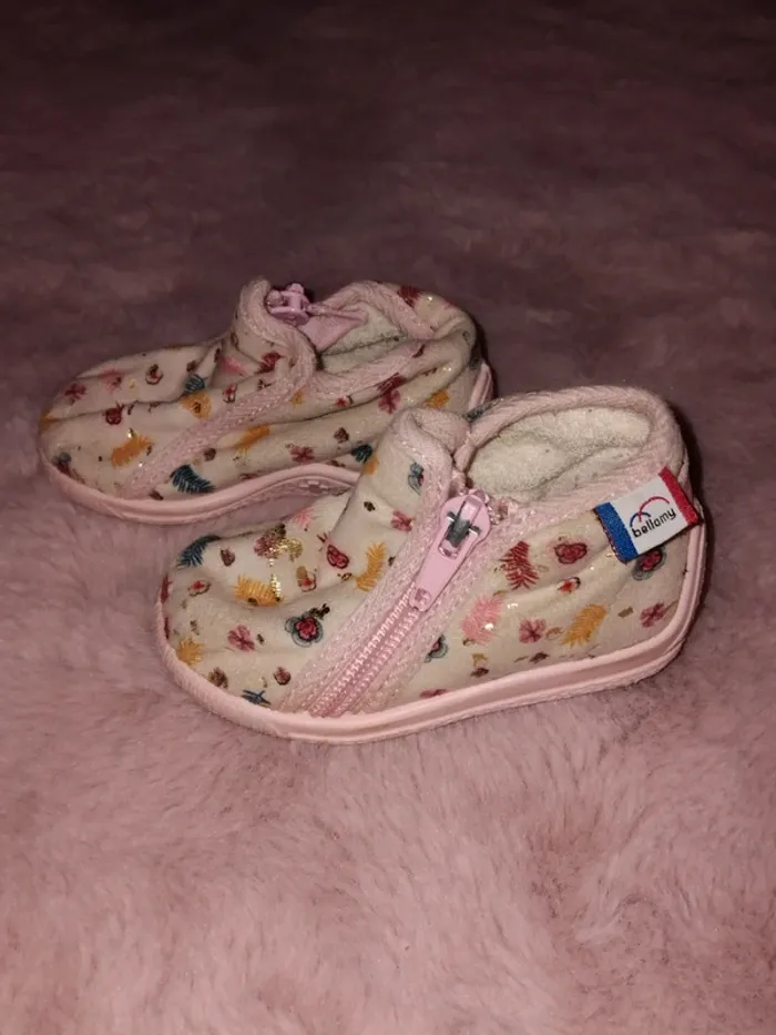 Chaussons taille 20