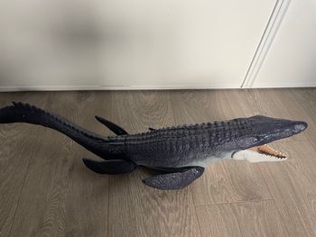 Très grand Mosasaure dinosaure Jurassic World Figurine