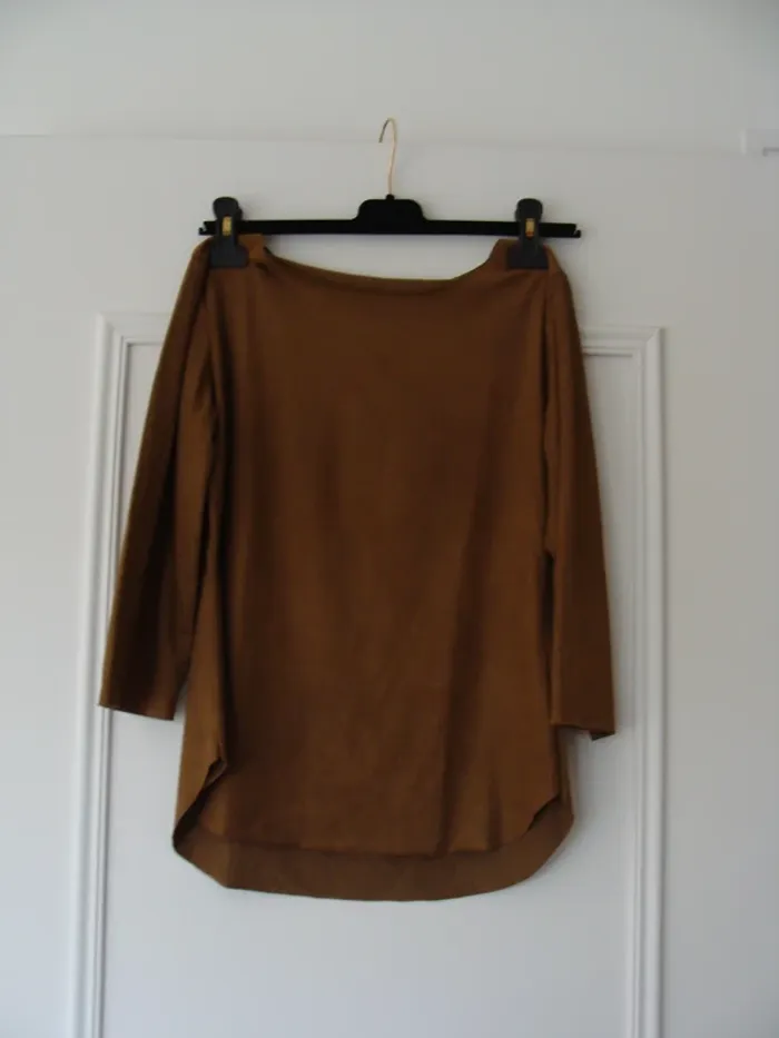 Tee shirt