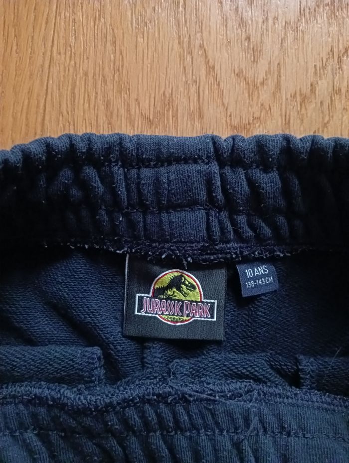 Short Kiabi Jurassic Park - 10 ans 🦖 - photo numéro 2