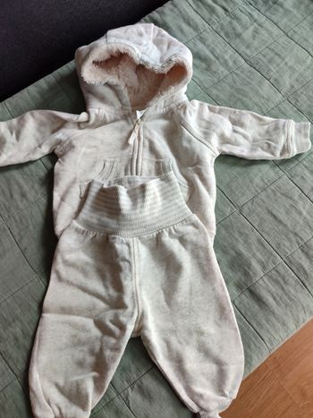 Ensemble jogging naissance