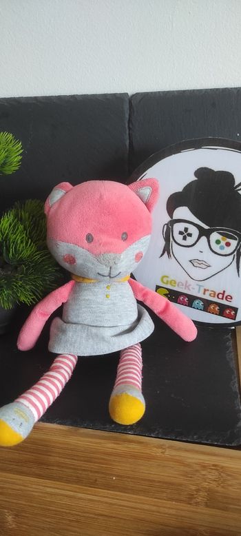 Doudou Renard Rose Robe Gris peluche grelot rayé jaune obaïbi Okaïdi Rayure