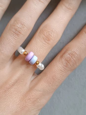 Jolie bague en perles