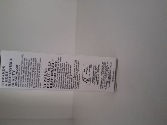 Rouge à lèvres Prada - photo numéro 6