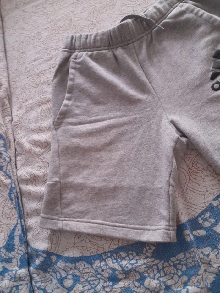 Short 11/12 ans - photo numéro 3