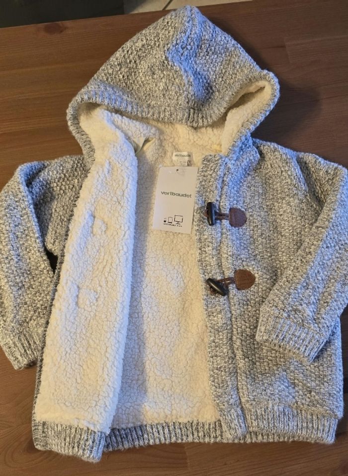 Neuf (non porté) gilet ou veste zippé(e)🏷😍🥰💙 tricot Intérieur sherpa 36mois garçon 🥰💙😍