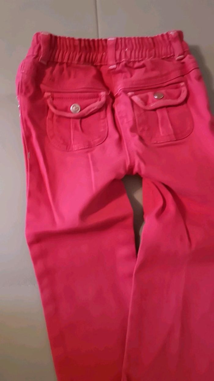 Pantalon rouge 23 mois - photo numéro 2