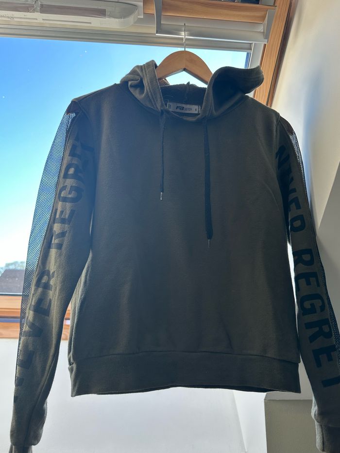 Pull à capuche kaki