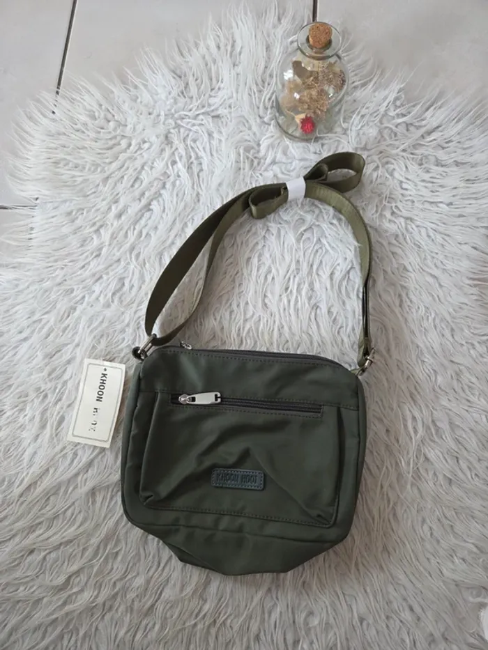 🤗 Sac a main femme Khoon Hooi neuf