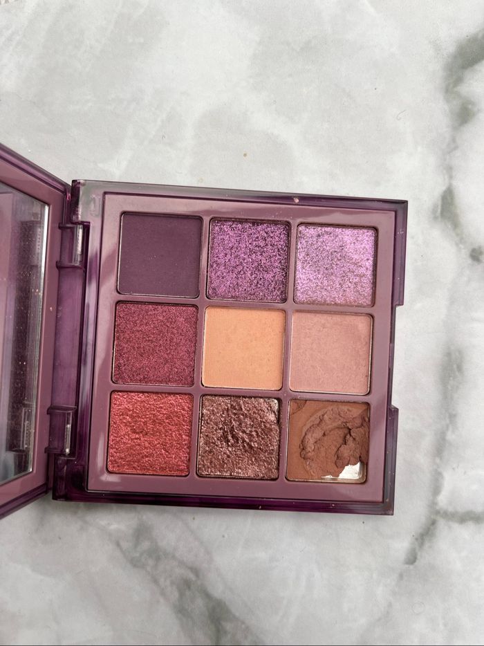 Huda beauty - Purple haze obsessions - photo numéro 2
