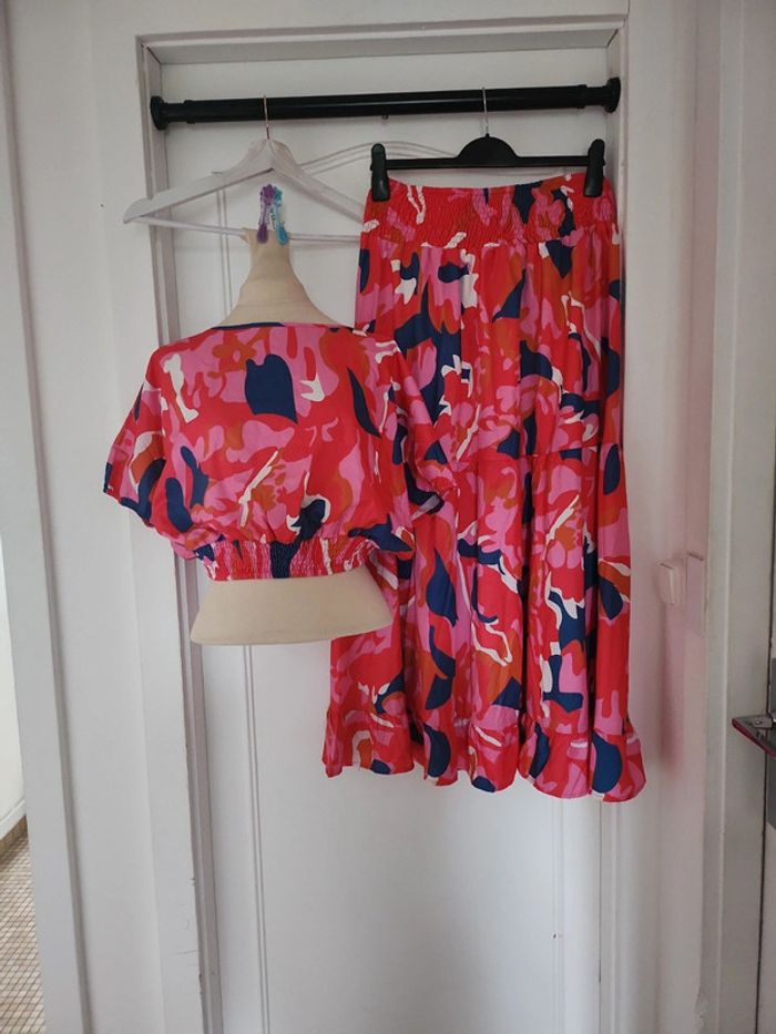 Ensemble haut et jupe - photo numéro 2