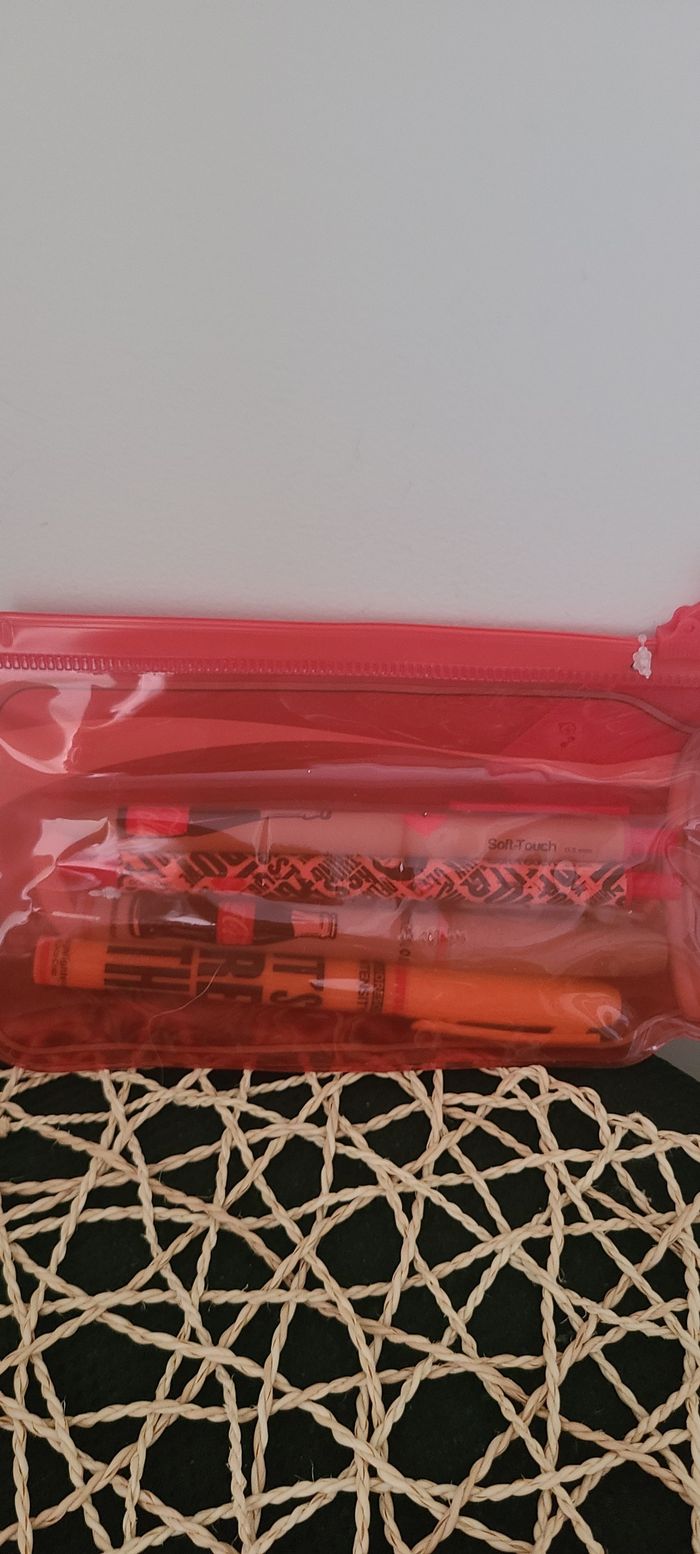 Set d'écriture avec trousse coca cola - photo numéro 2