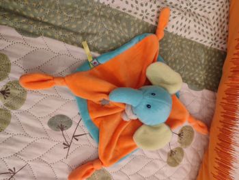 Doudou éléphant coloré super u