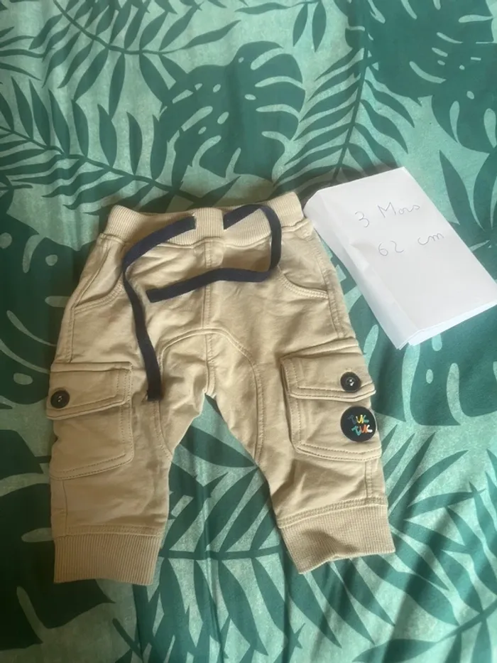 Pantalon taille 3 mois