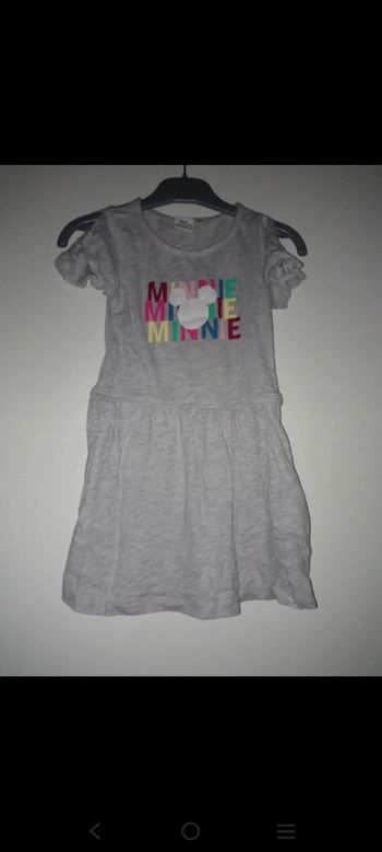 Robe minnie Disney taille 4 ans