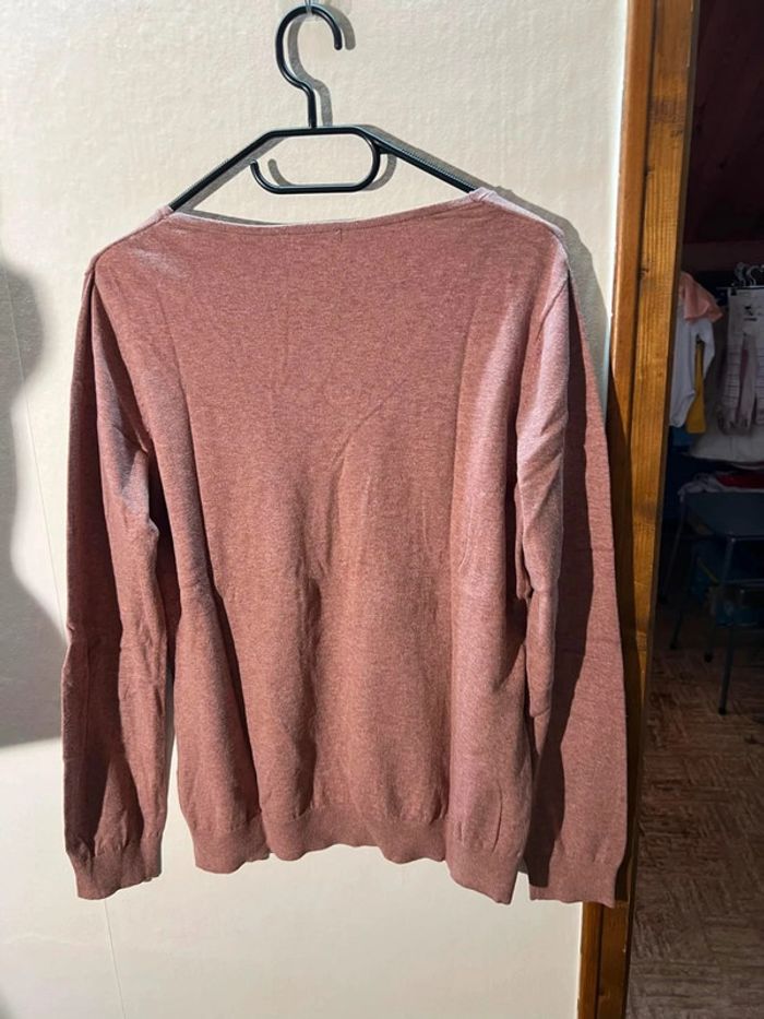 Pull Rose - Kiabi - Taille L - Parfait État. - photo numéro 2