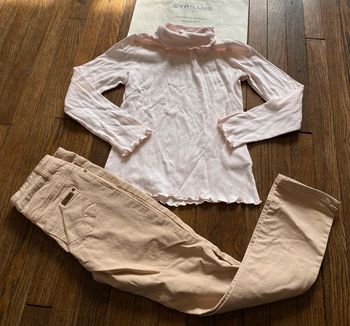 ensemble Cyrillus, le bas en 9 ans et le haut en 10 ans