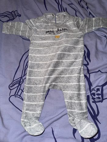 Pyjama gris taille 3 mois