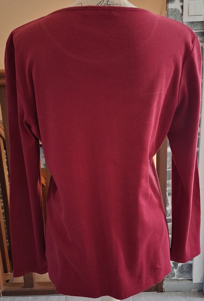 Pull léger bordeaux avec décoration en métal - photo numéro 4