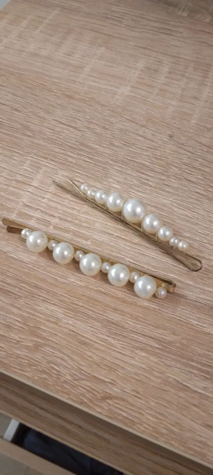 Lot de 4 barrettes et pince - photo numéro 3