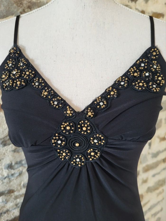 Robe noire moulante détails perles dorées Jaune Rouge Taille S ou 36 - photo numéro 3