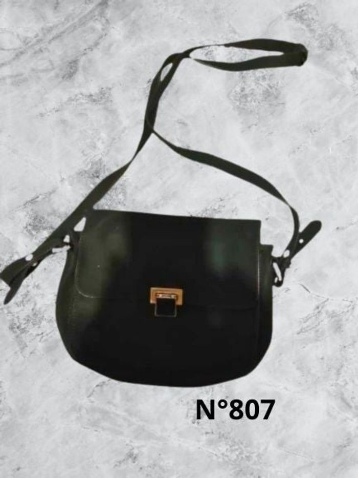 N°807 Sac à main vert sapin. Promod.