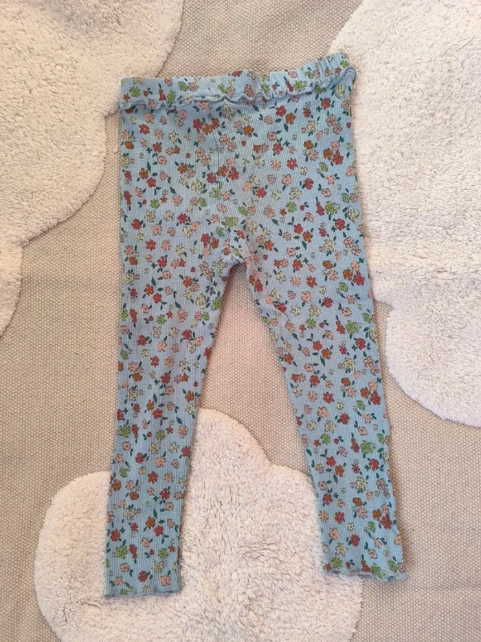 🌸 Legging fleuri Zara – 4-5 ans – Côtelé fin - photo numéro 2