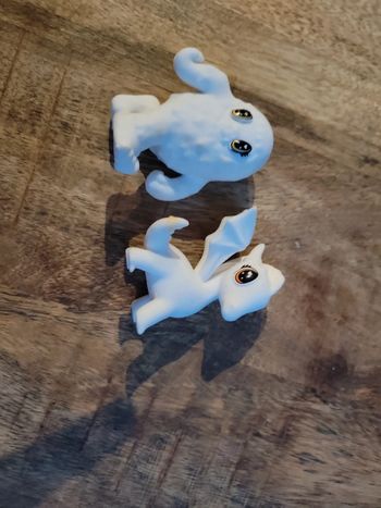 Jouet dragon monstre à colorier puis laver et recommencer