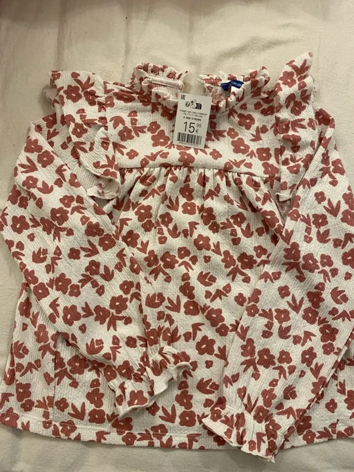 Blouse okaidi 8 ans