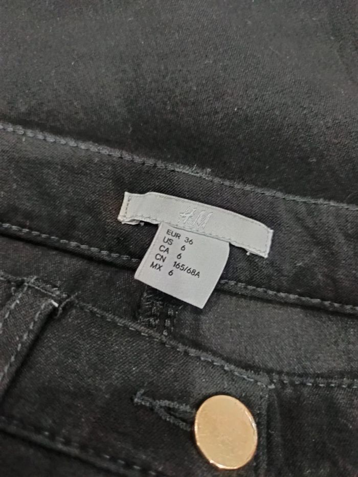 Jean noir H&M taille 36 - photo numéro 6