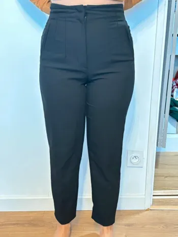 Pantalon droit noir Zara , taillé, bien habillé