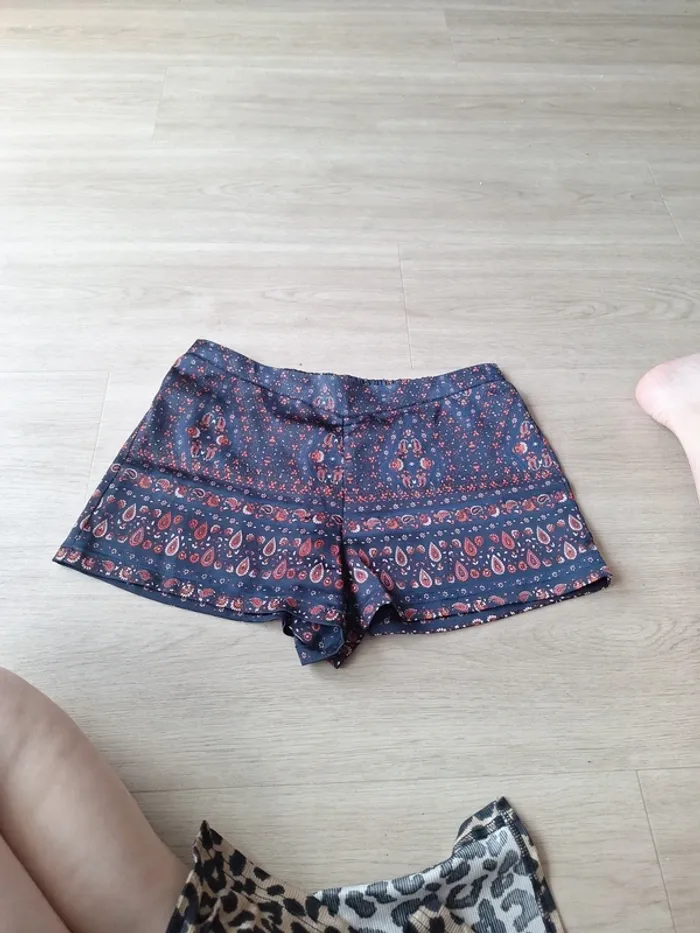 Short à motif