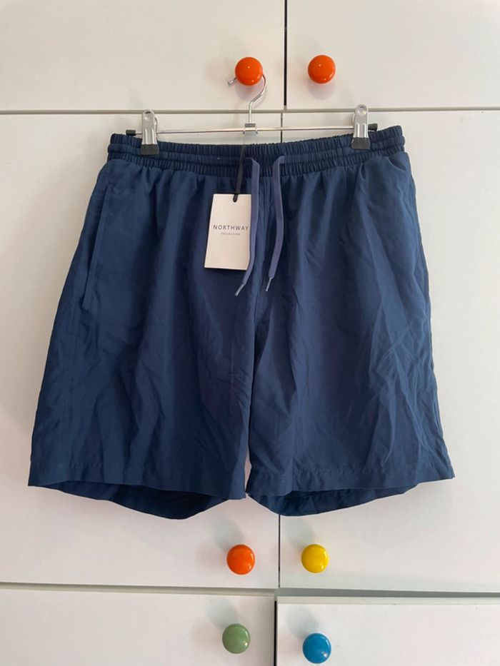 Short de sport bleu marine taille M northway