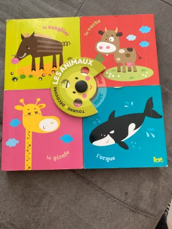Livre pages cartonnées tourné et découvre les animaux